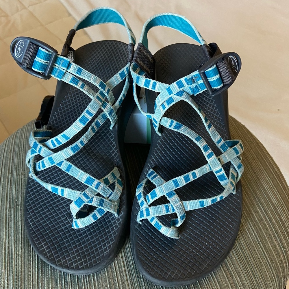 Chaco hiking sandals size 9